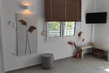 No 1 - Interior