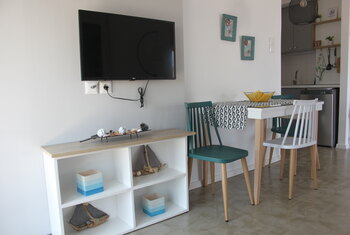No 5 - Dining area