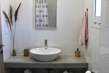 No 5 - Bath room