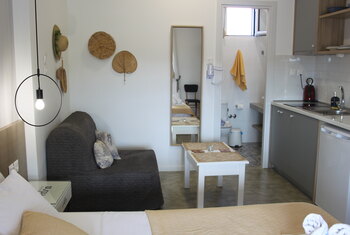 No 6 - Inside