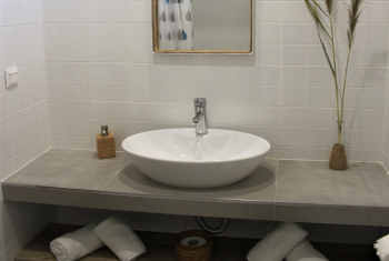 No 6 - Bath room