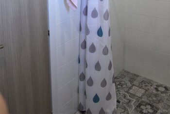No 7 - Shower